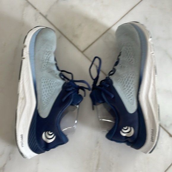 Topo, women’s 8, Fly Lite 4, 3mm drop wide toe box outdoor knit trail runner GUC - Picture 10 of 12